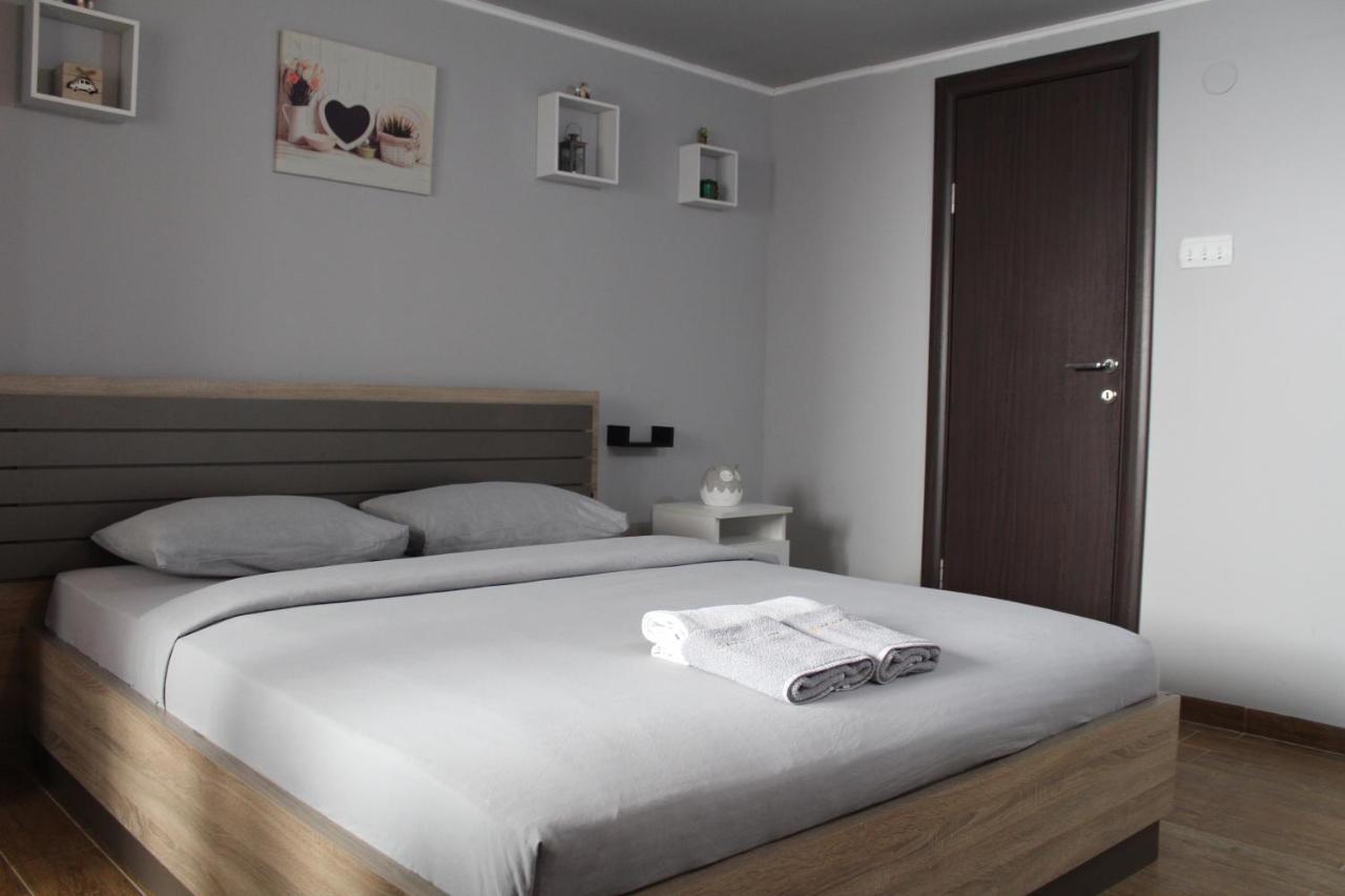 Apartman Daca Podgorica Exteriör bild
