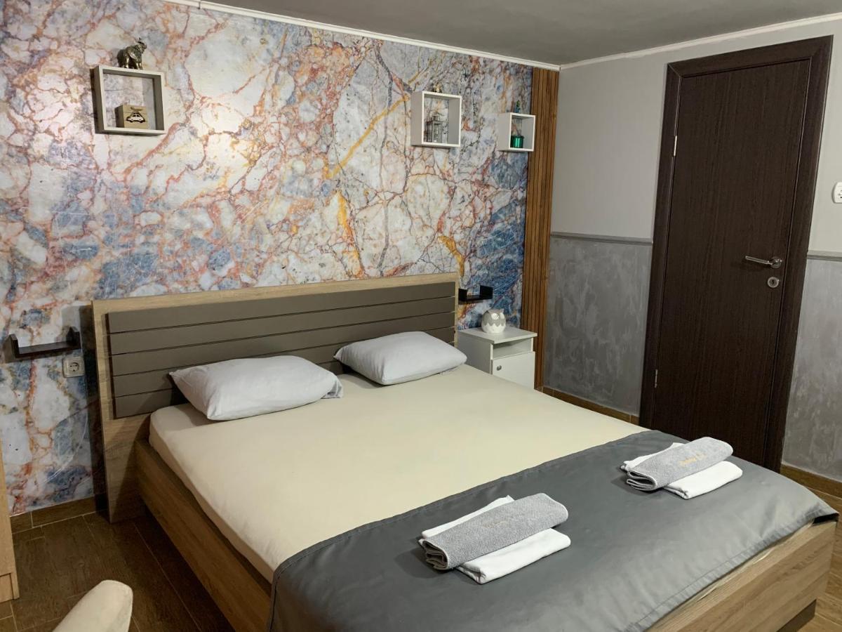 Apartman Daca Podgorica Exteriör bild