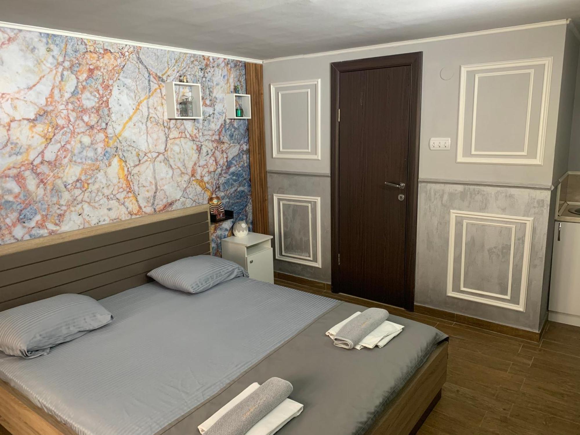 Apartman Daca Podgorica Exteriör bild