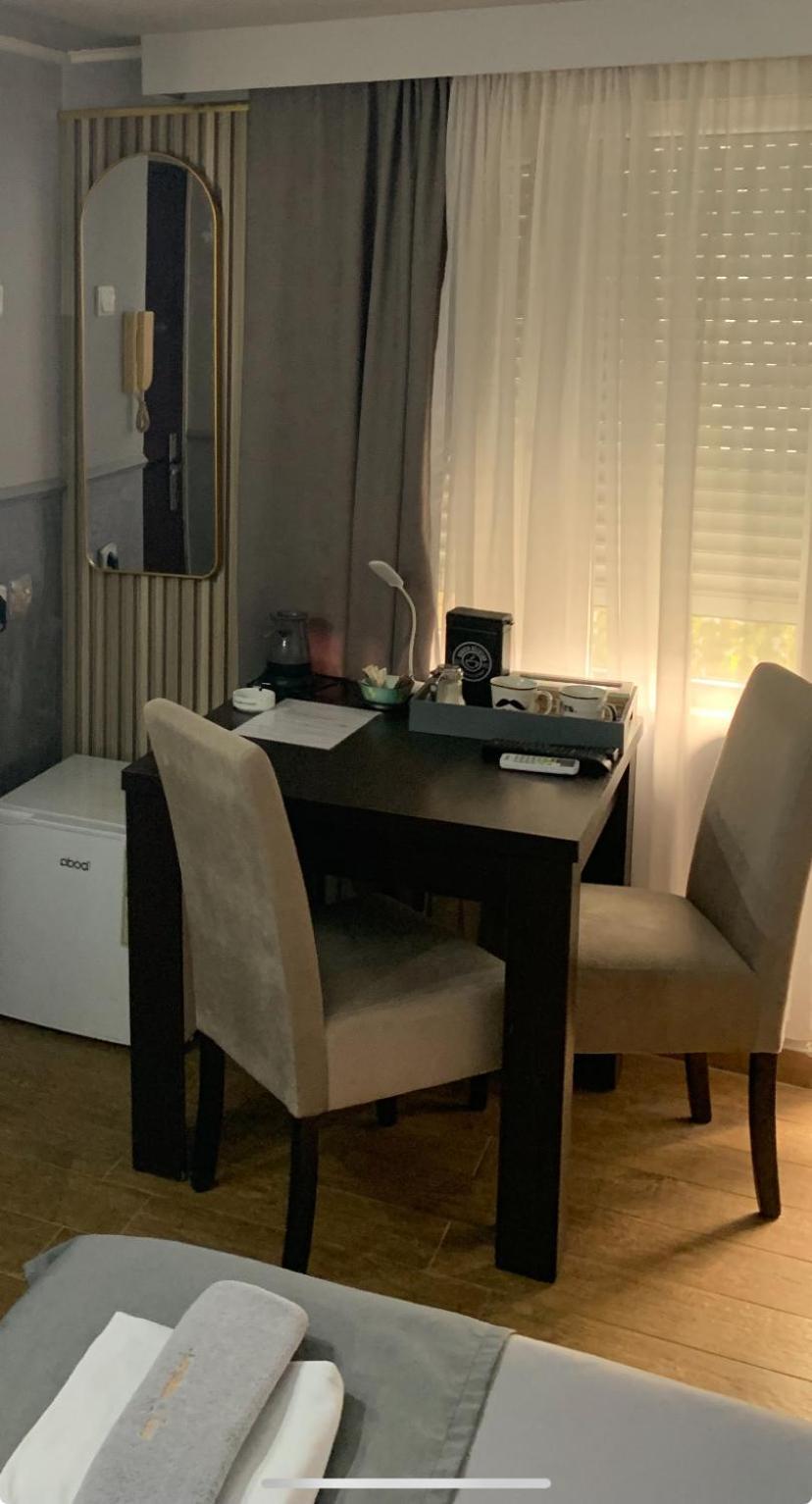 Apartman Daca Podgorica Exteriör bild