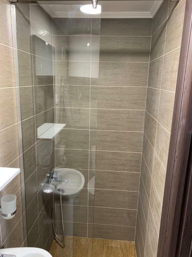 Apartman Daca Podgorica Exteriör bild